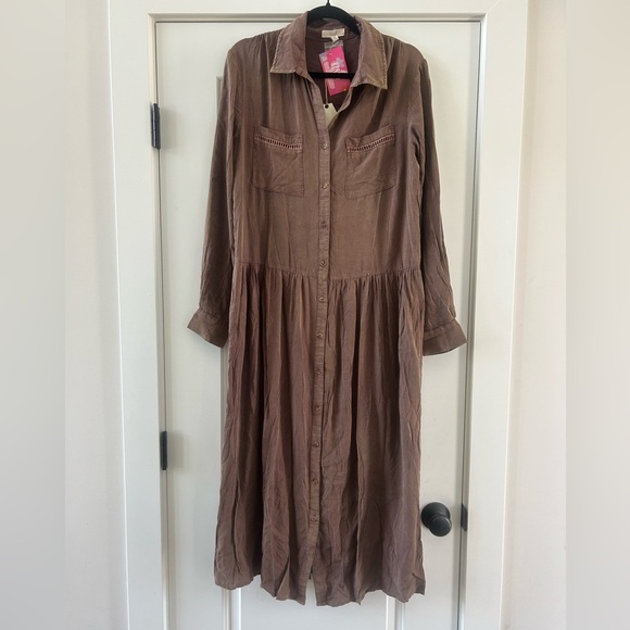 Easel COLLARED LONG SLEEVES BUTTON-DOWN LOOSE MIDI DRESS - Picture 1 of 5